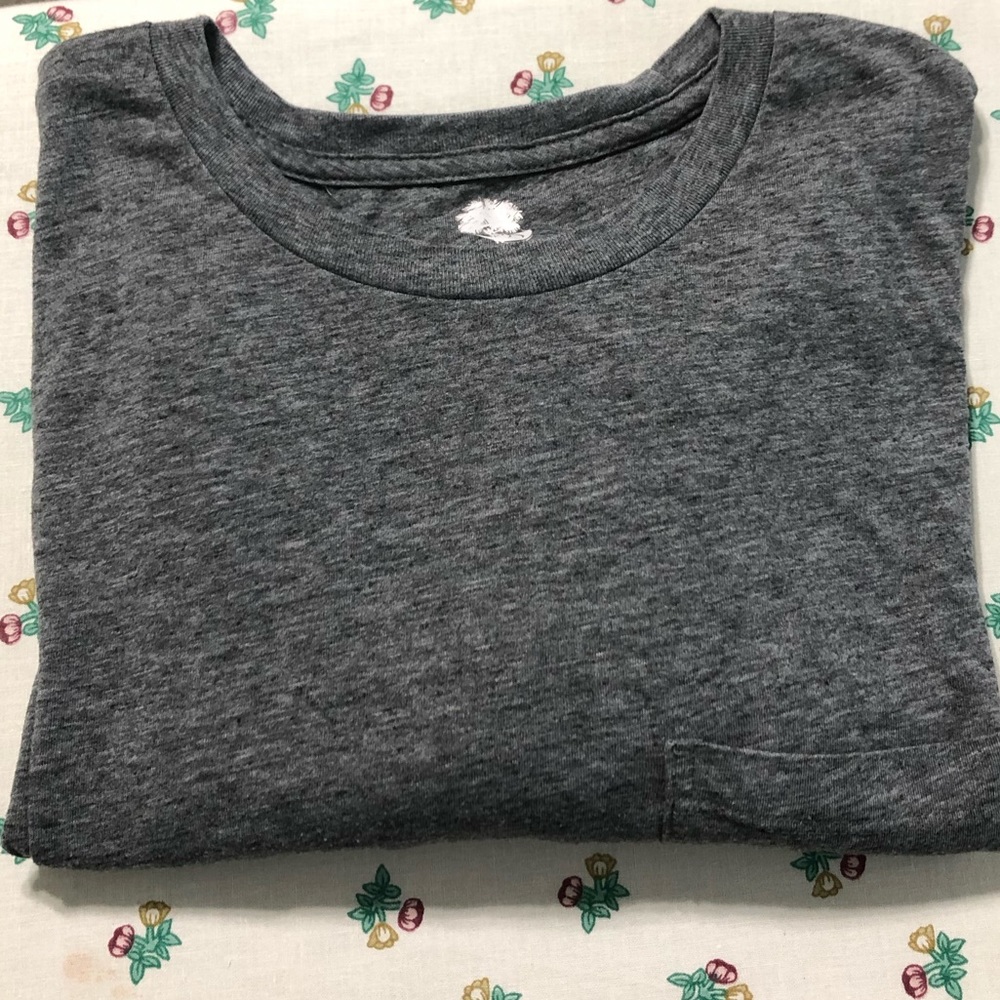 **CLOSEOUT**  Men’s T-Shirt